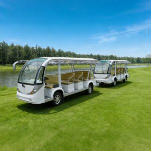 Minibus Eagle et sa remorque
